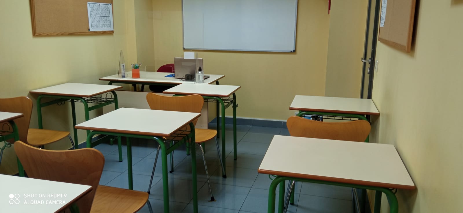 Vista de otra aula de School House M&M